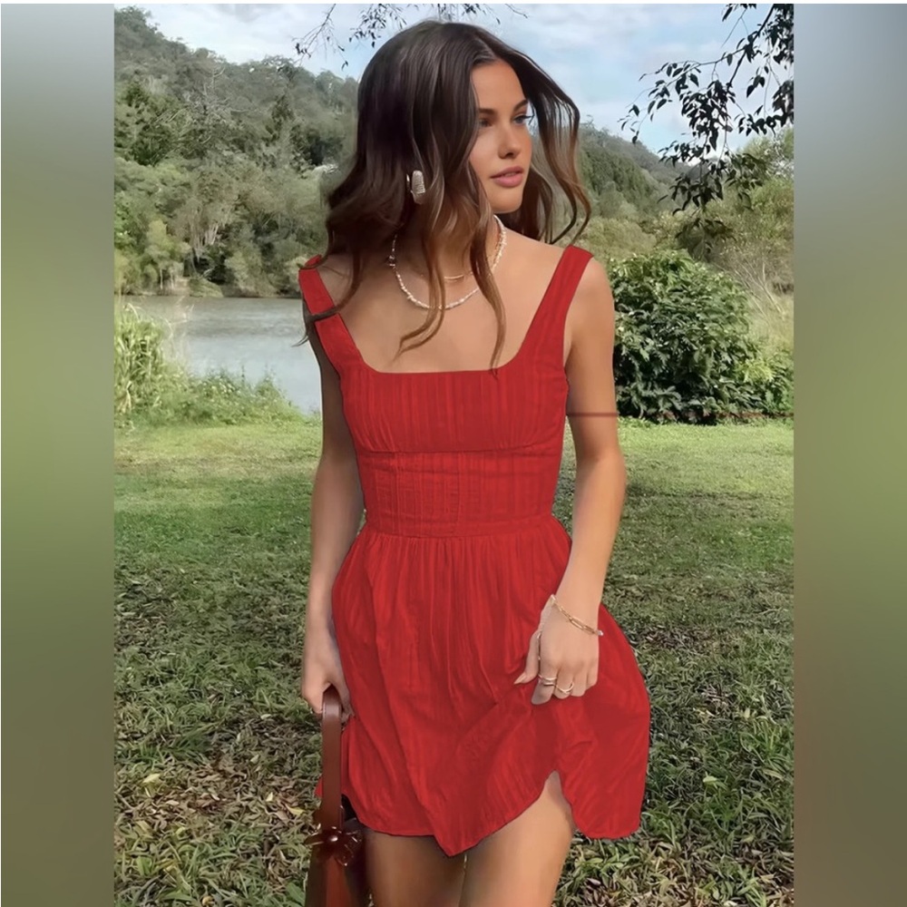 Romantic Red Sleeveless Dress